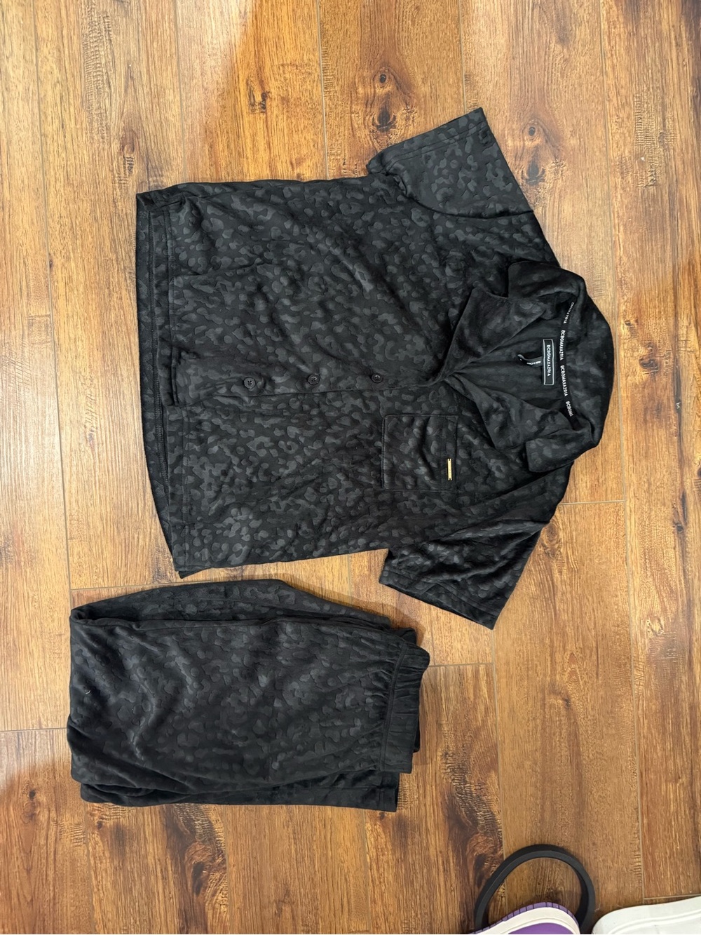 BCBGMaxAzria Black Leopard Print Women’s Pajama Set